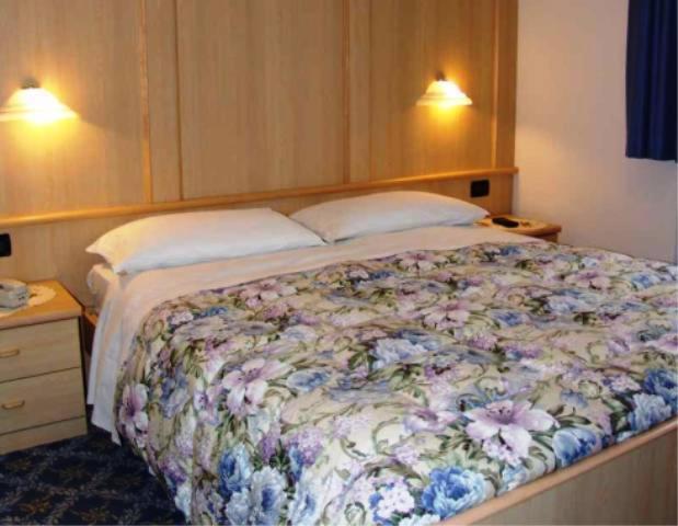 Albergo Fiordaliso 까나제이 외부 사진