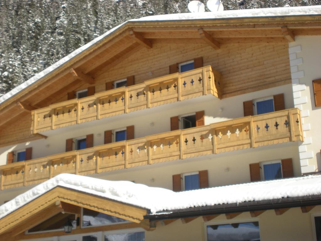 Albergo Fiordaliso 까나제이 외부 사진